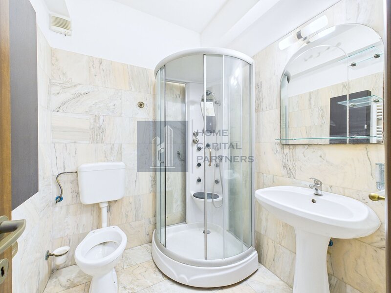 Branesti casa spatioasa de vanzare, gata de mutat, cu curte