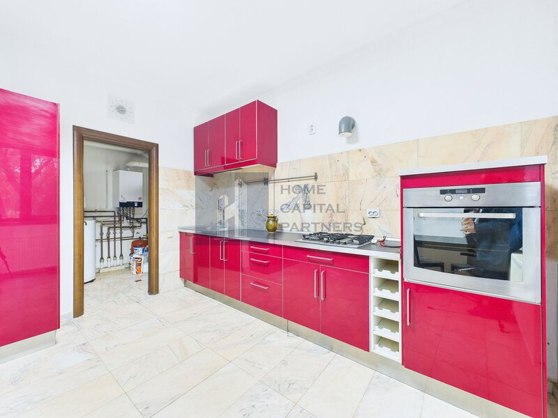 Branesti casa spatioasa de vanzare, gata de mutat, cu curte