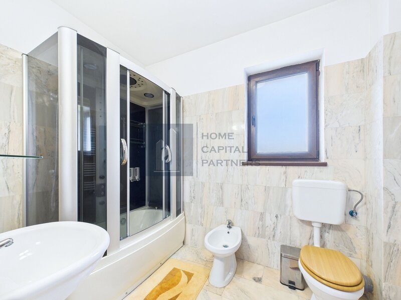 Branesti casa spatioasa de vanzare, gata de mutat, cu curte