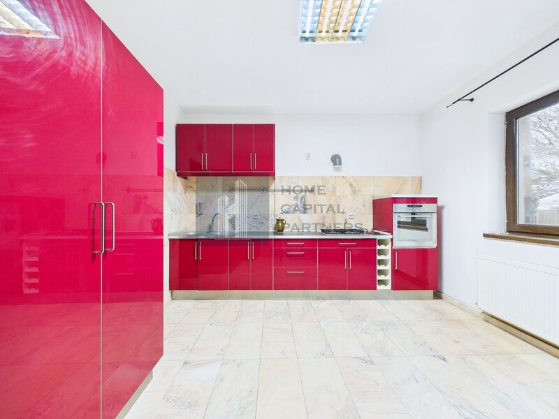 Branesti casa spatioasa de vanzare, gata de mutat, cu curte